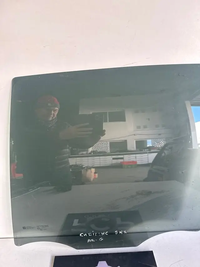 Cristal / ventana / Luna trasera izquieda de puerta para Cadillac SRX 3.6 V6 2003-2009 Cristal tintado.